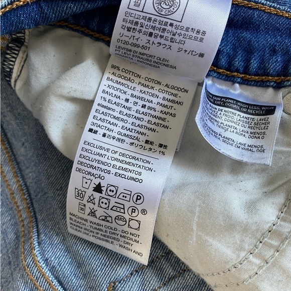 Levi’s Women Wedgie Cropped High Waisted Jeans Blue Denim Size 30 - Picture 15 of 16